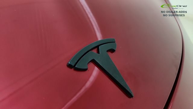 Used 2025 Tesla Model Y Performance AWD/4WD image 16