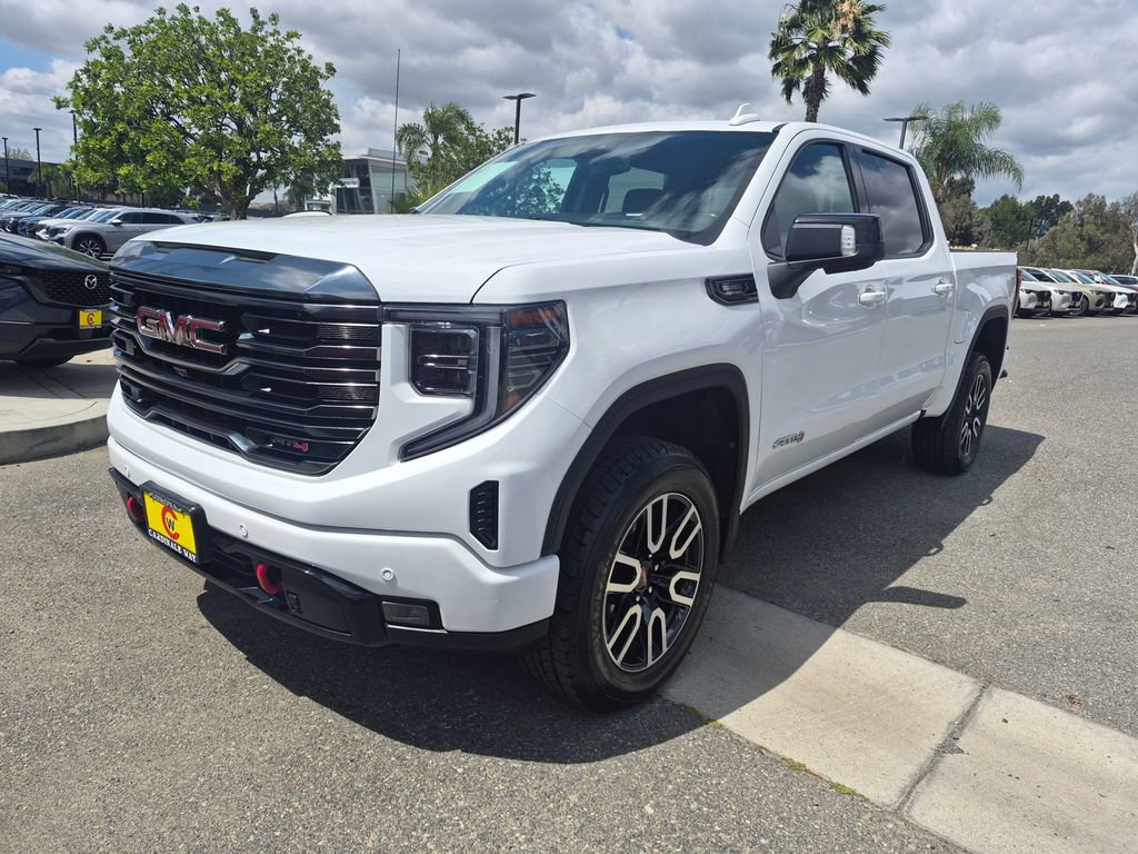 Used 2023 GMC Sierra 1500 AT4 w/ AT4 Premium Package image 3