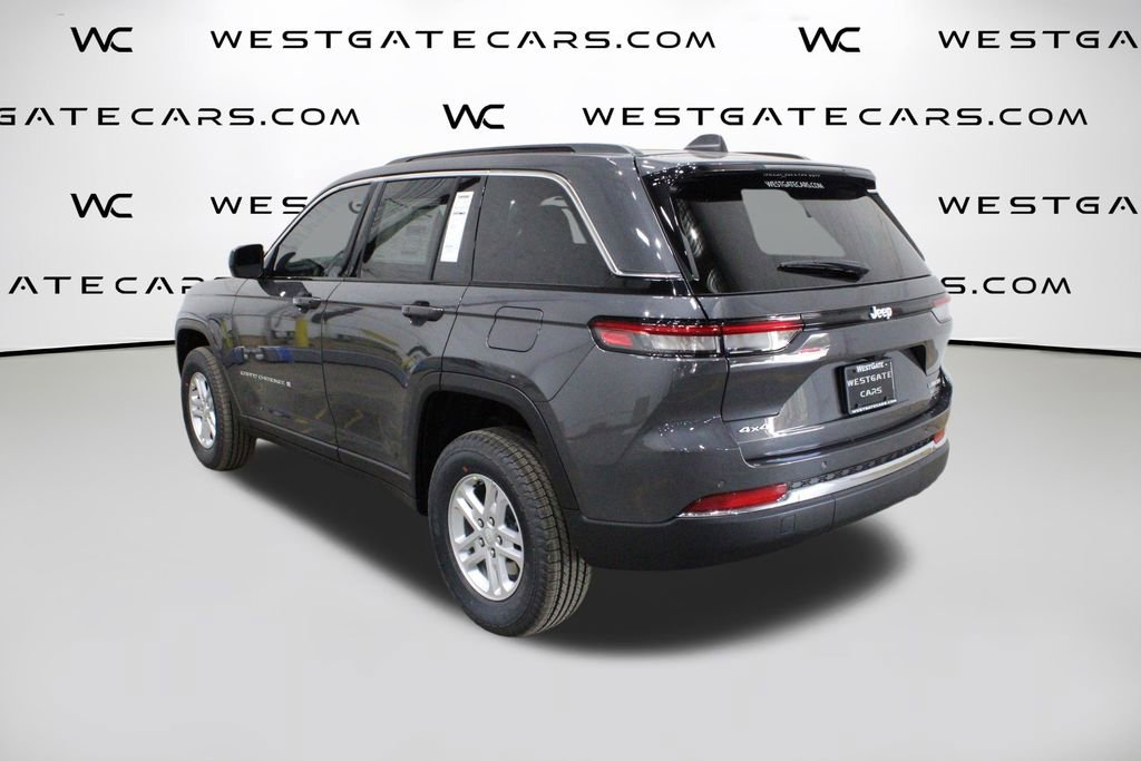 New 2025 Jeep Grand Cherokee Laredo w/ Luxury Tech Group I image 5
