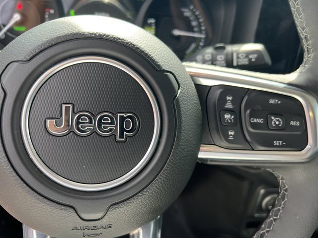 Certified 2025 Jeep Wrangler Unlimited Sahara w/ Safety Group AWD/4WD image 29