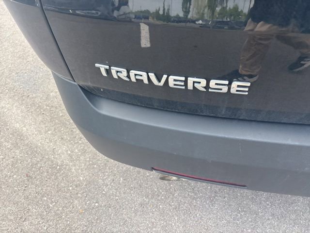 Used 2023 Chevrolet Traverse LT image 17