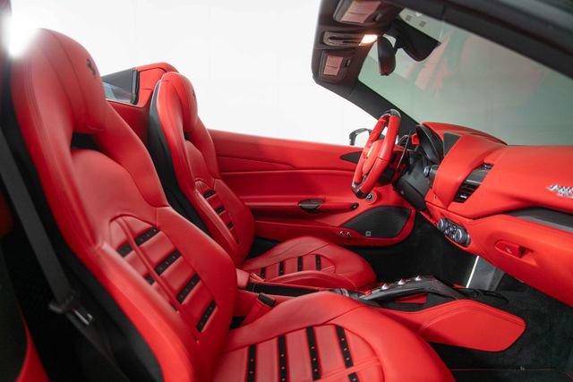 Used 2018 Ferrari 488 Spider RWD image 28