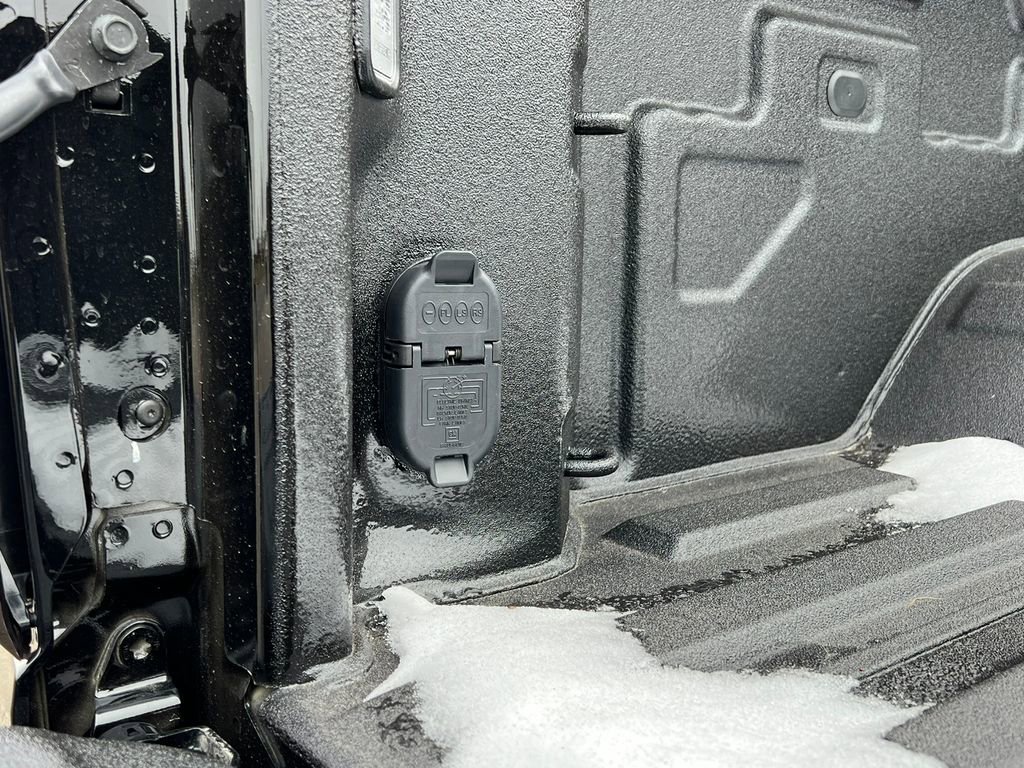 New 2026 GMC Sierra 2500 SLT w/ SLT Premium Package image 11