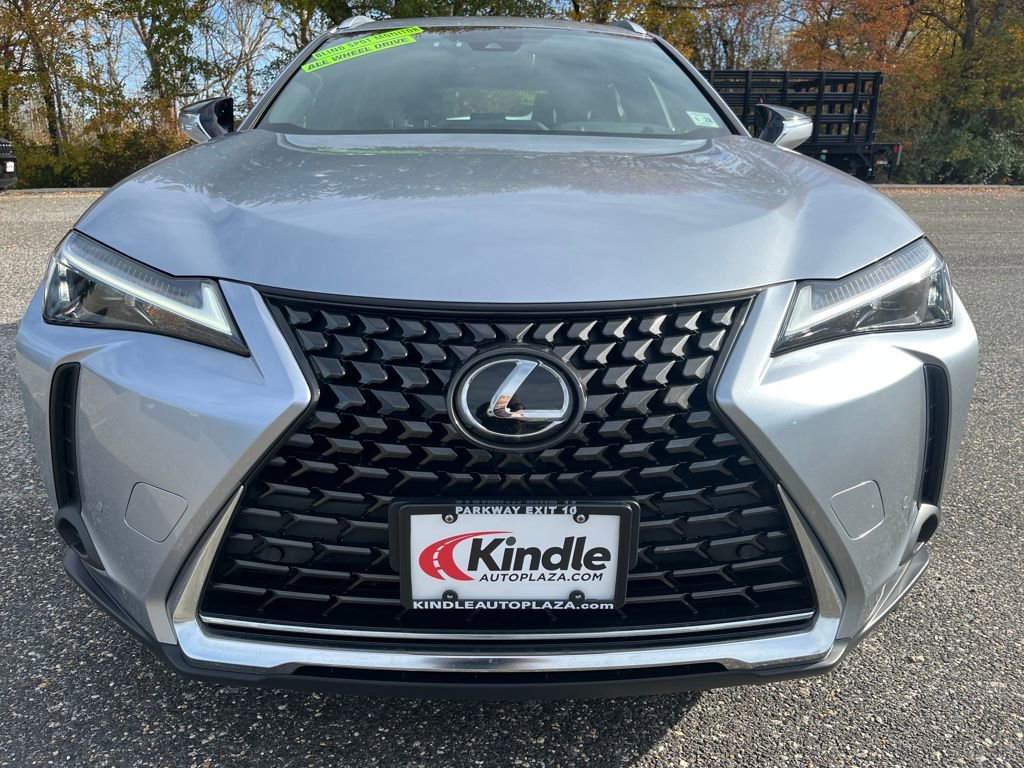 Used 2023 Lexus UX 250h AWD w/ Accessory Package (Z2) image 3