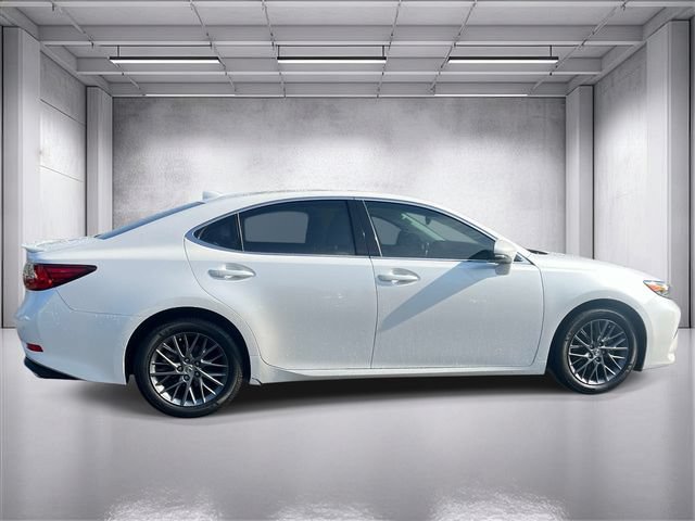 Used 2018 Lexus ES 350 w/ Navigation System Package FWD image 2