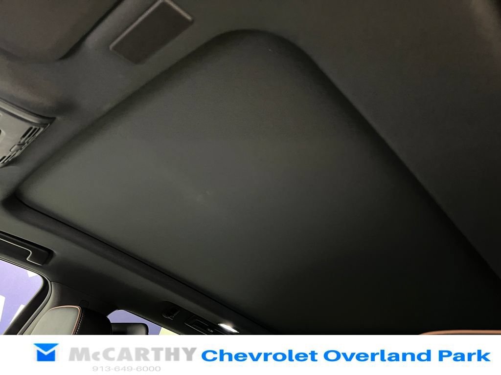 Used 2025 GMC Yukon AT4 w/ AT4 Premium Plus Package AWD/4WD image 26