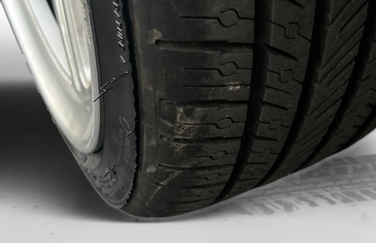 Used 2011 Volkswagen GTI 2-Door FWD image 45