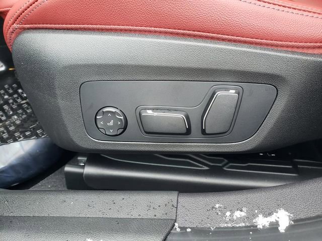 New 2026 BMW 330i xDrive 330i xDrive w/ M Sport Package image 19