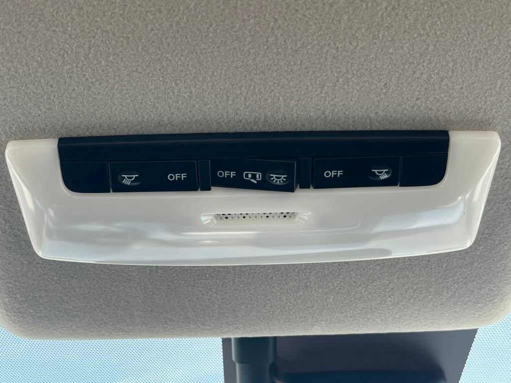 New 2025 Nissan Versa SV w/ Trunk Package image 29