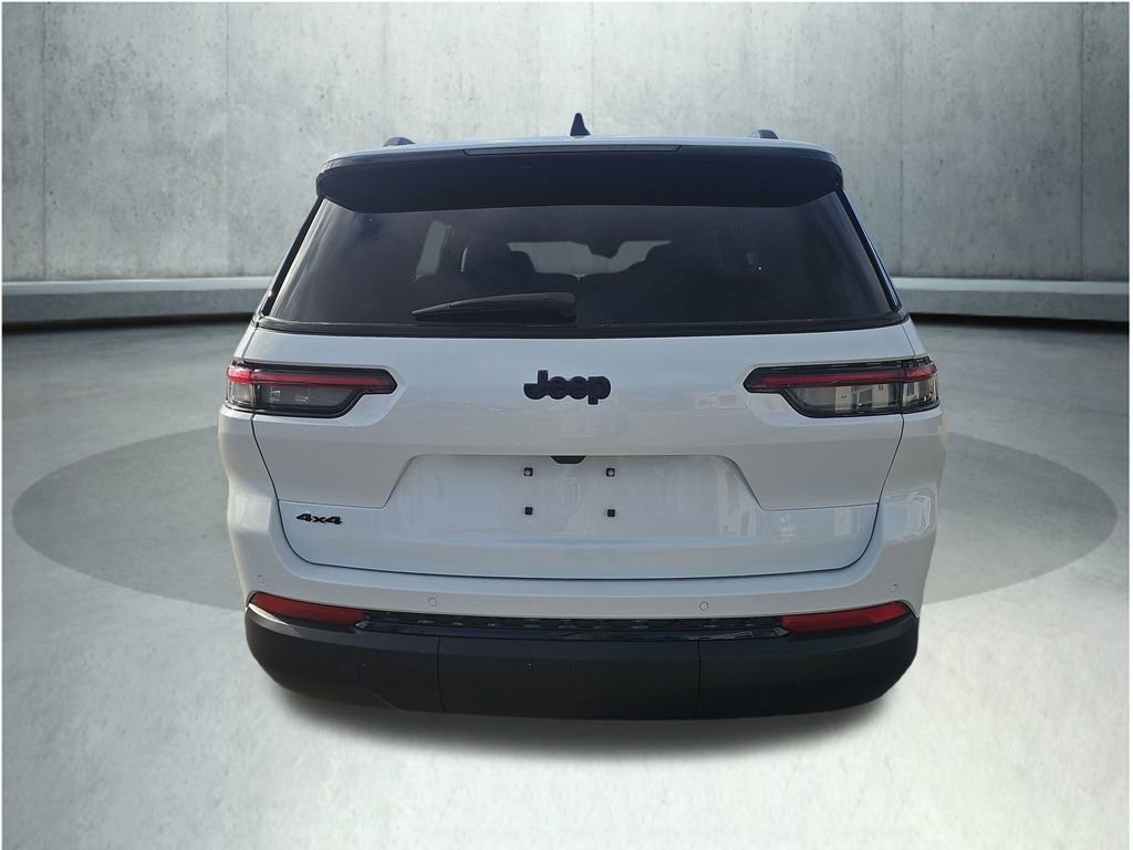 New 2025 Jeep Grand Cherokee L Altitude image 4