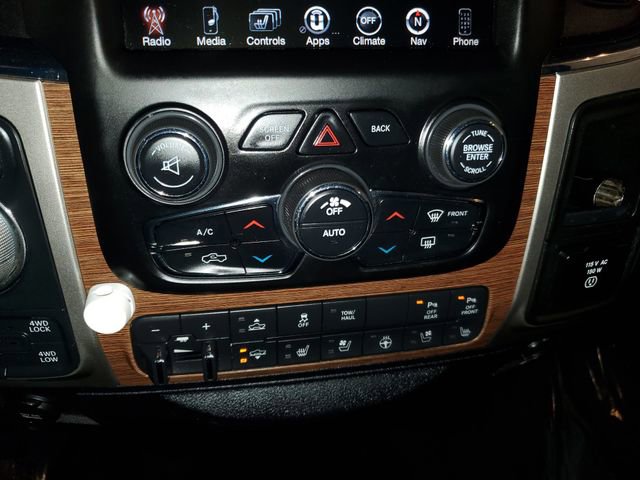 Used 2016 RAM 1500 Laramie w/ Convenience Group AWD/4WD image 19