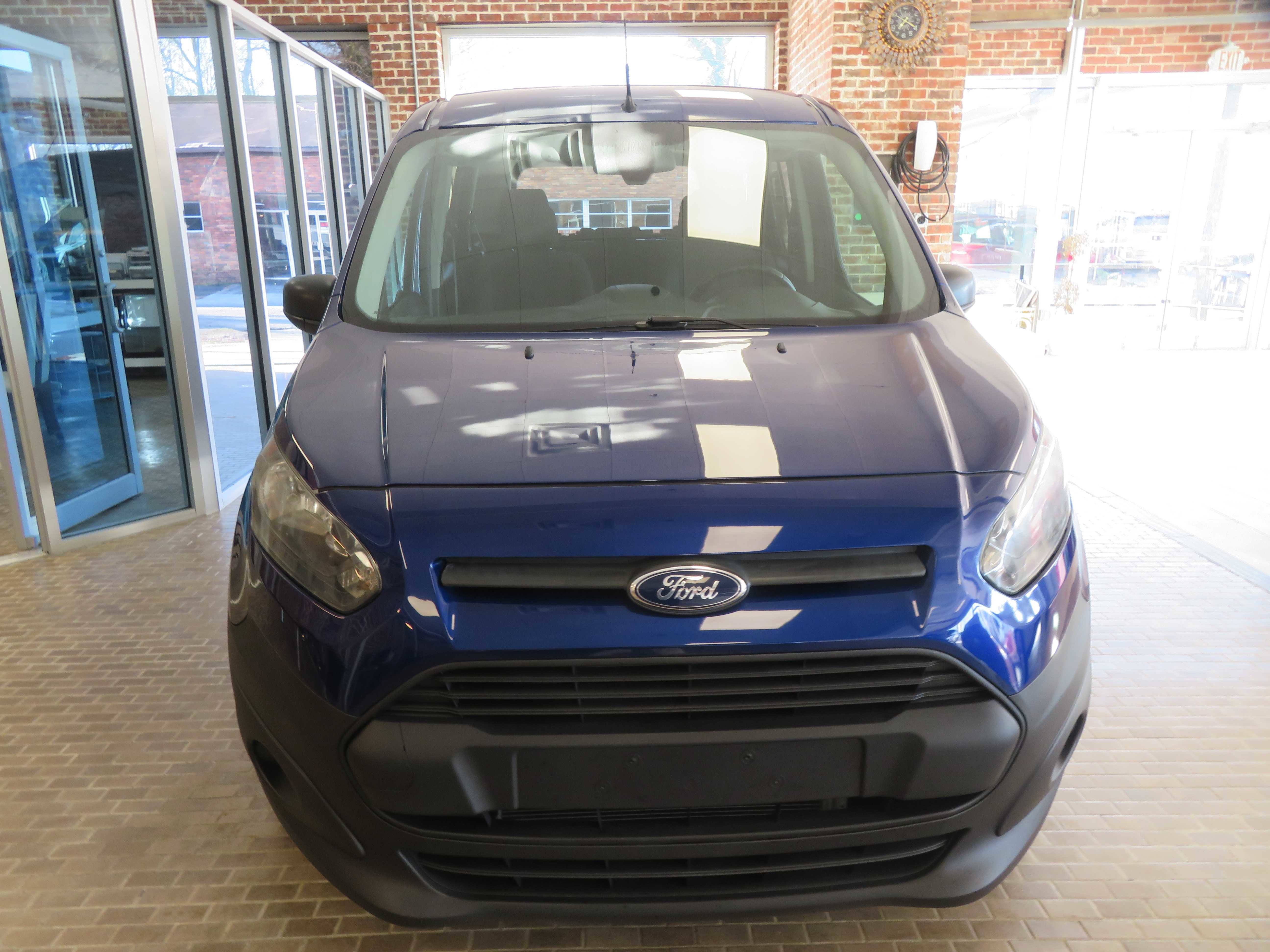 Used 2016 Ford Transit Connect XL image 2