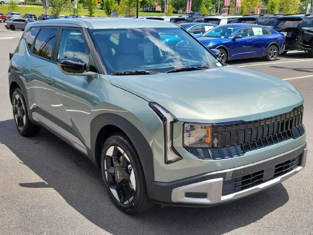 New 2027 Kia Seltos EX FWD image 3