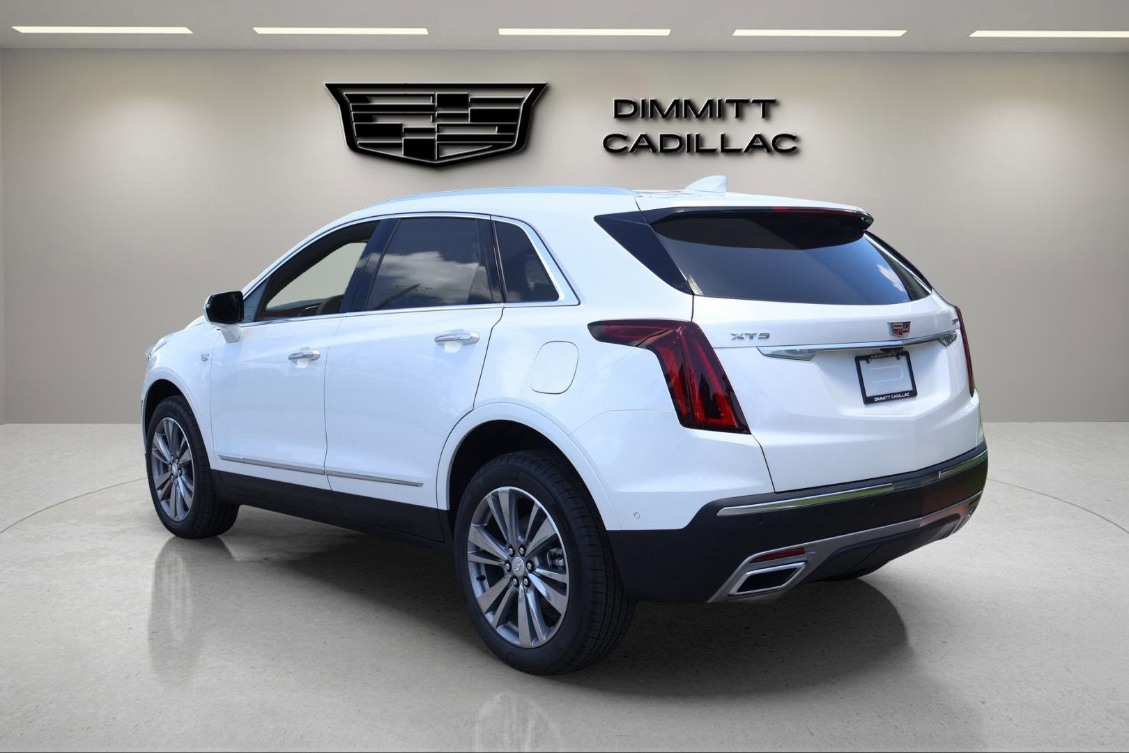 New 2025 Cadillac XT5 Premium Luxury w/ Technology Package image 3