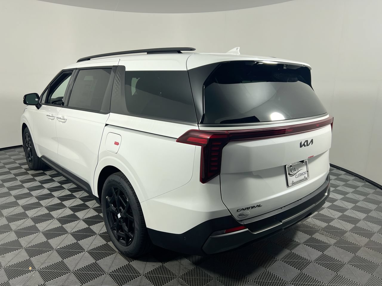 New 2027 Kia Carnival SX Prestige FWD image 7