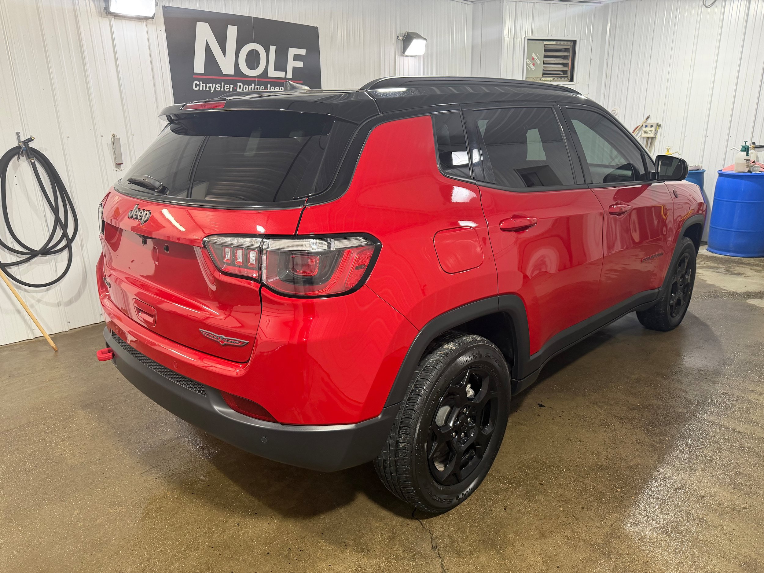 Used 2024 Jeep Compass Trailhawk AWD/4WD image 6