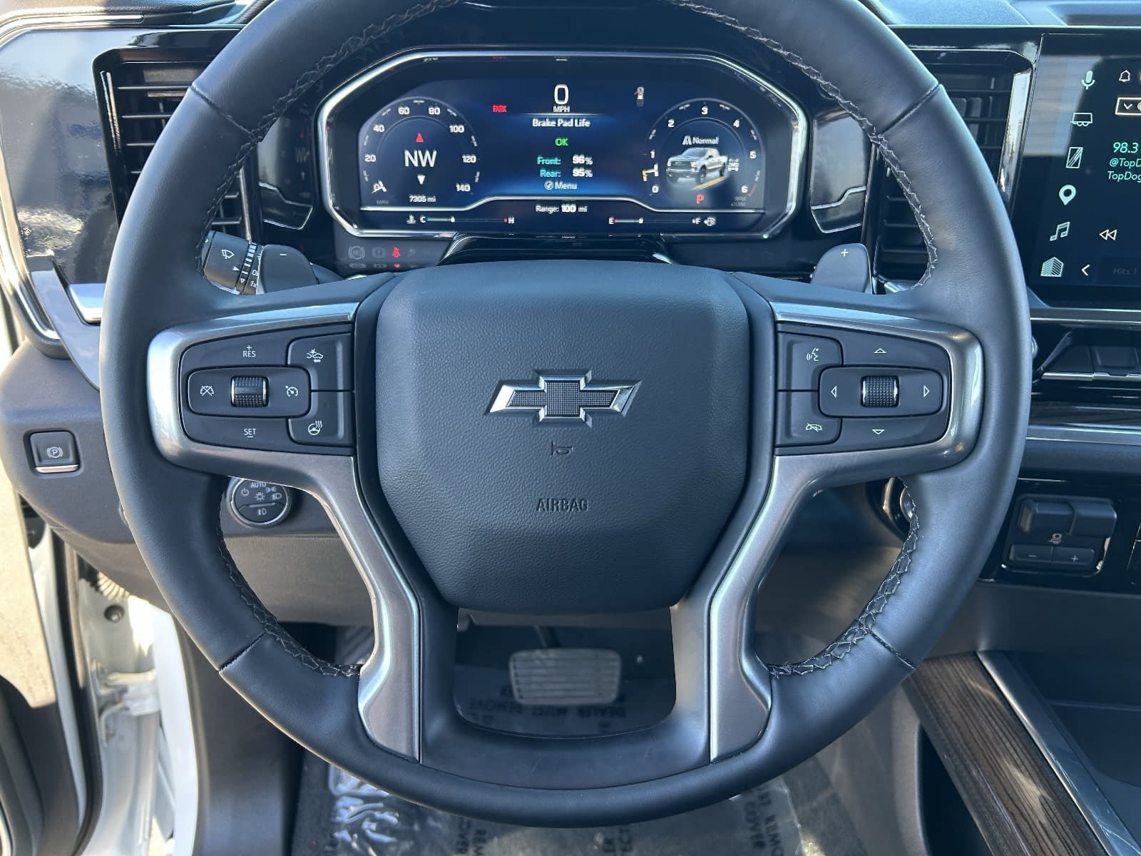 Used 2025 Chevrolet Silverado 1500 LT Trail Boss w/ Convenience Package II AWD/4WD image 26