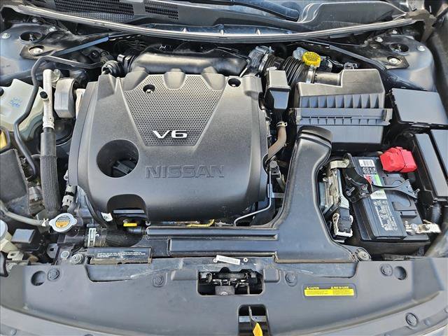 Used 2023 Nissan Maxima SR w/ Sport Mat Group FWD image 24