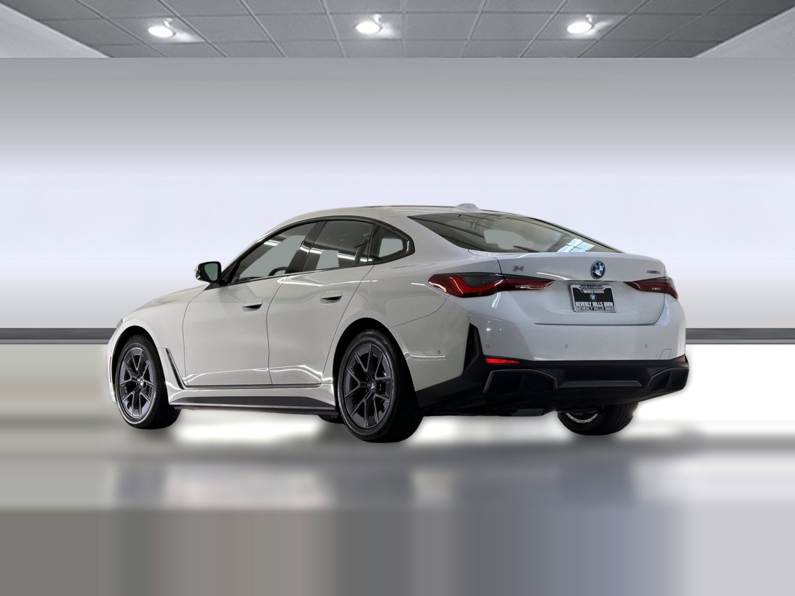 Used 2023 BMW i4 eDrive35 w/ Premium Package RWD image 3