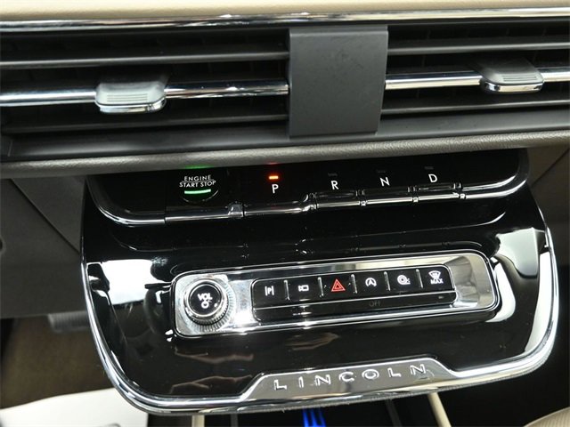Certified 2023 Lincoln Corsair Reserve w/ Towing Package image 18