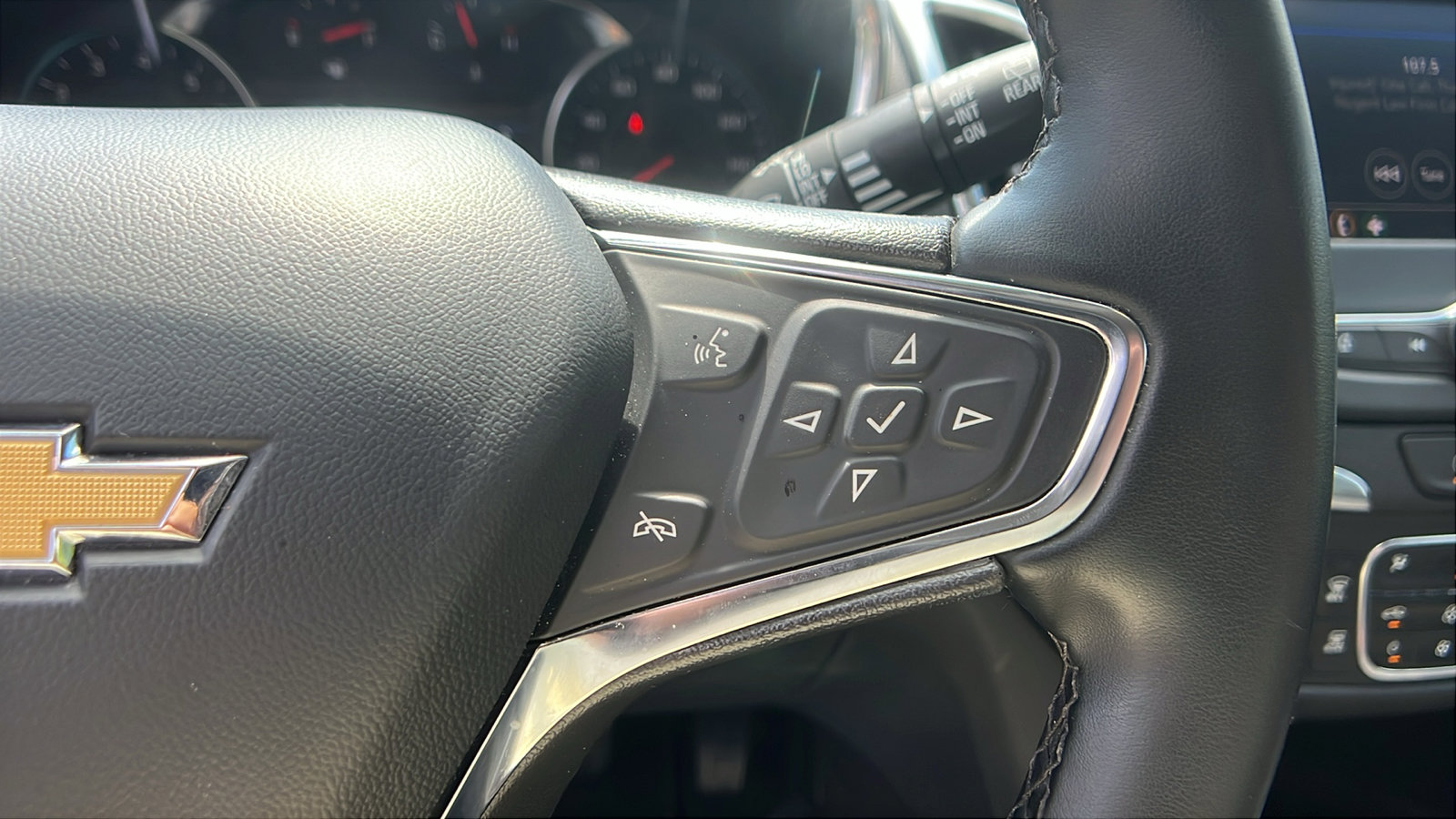 Used 2024 Chevrolet Equinox LT image 29