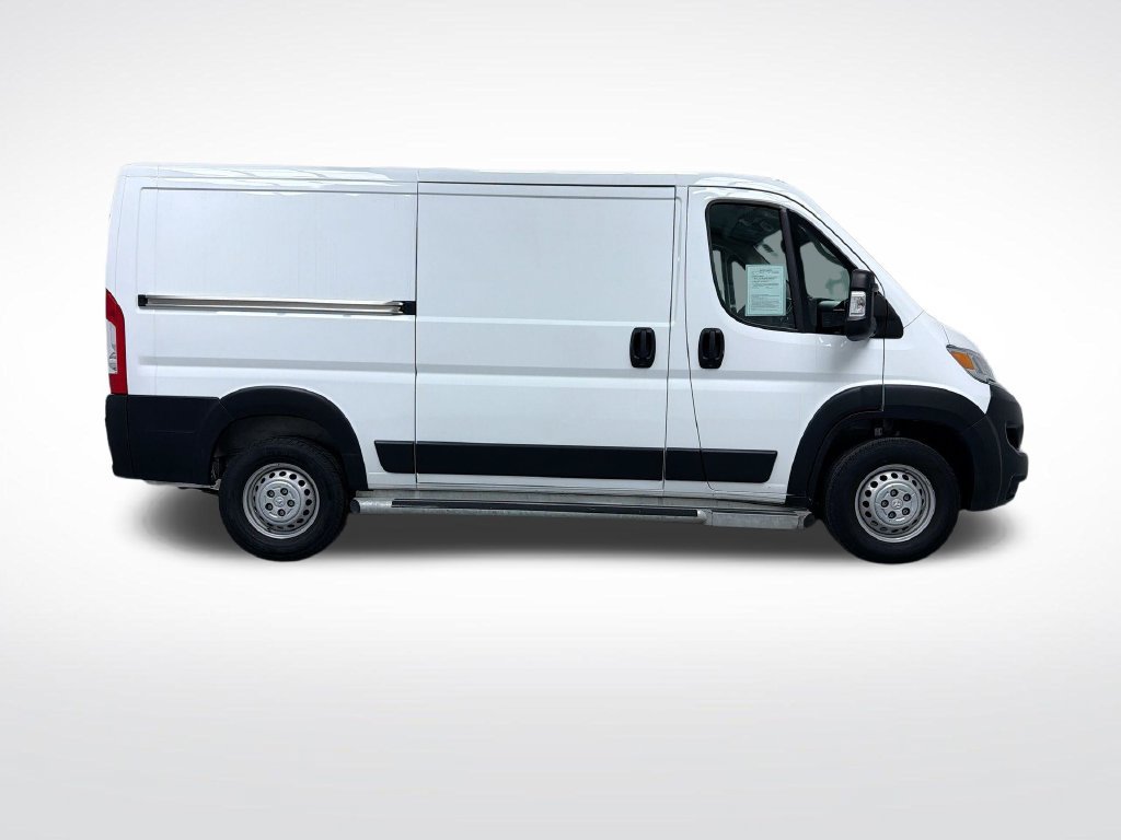 Used 2025 RAM ProMaster 2500 w/ U-Haul Equipment Group FWD image 13