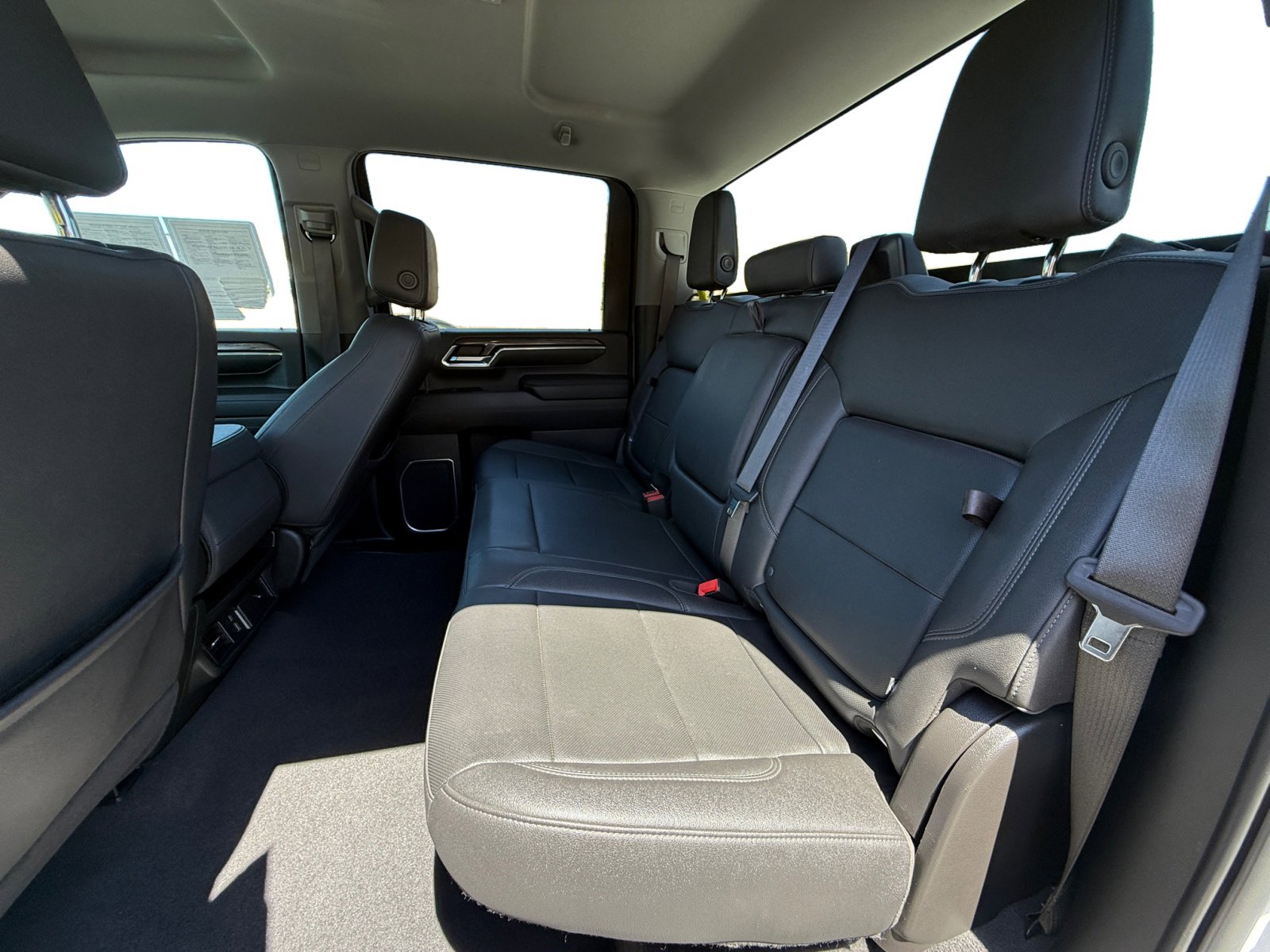 Used 2024 Chevrolet Silverado 2500 LTZ image 16