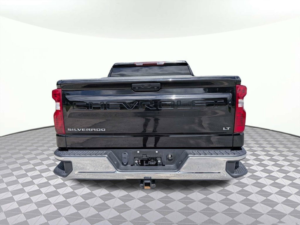 Used 2025 Chevrolet Silverado 1500 LT RWD image 4