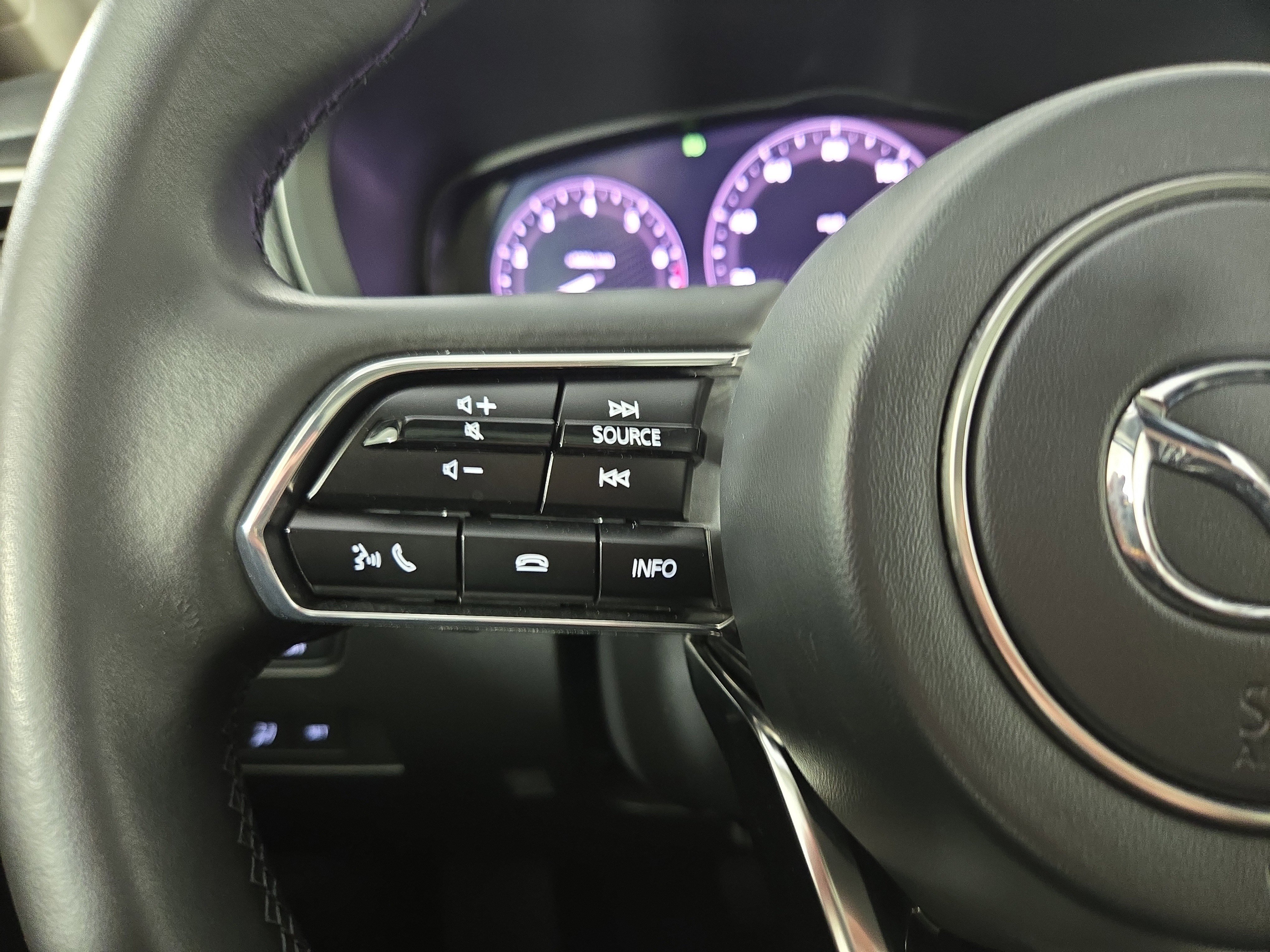 Used 2025 MAZDA CX-90 3.3 Turbo w/ Premium Sport Pkg image 16