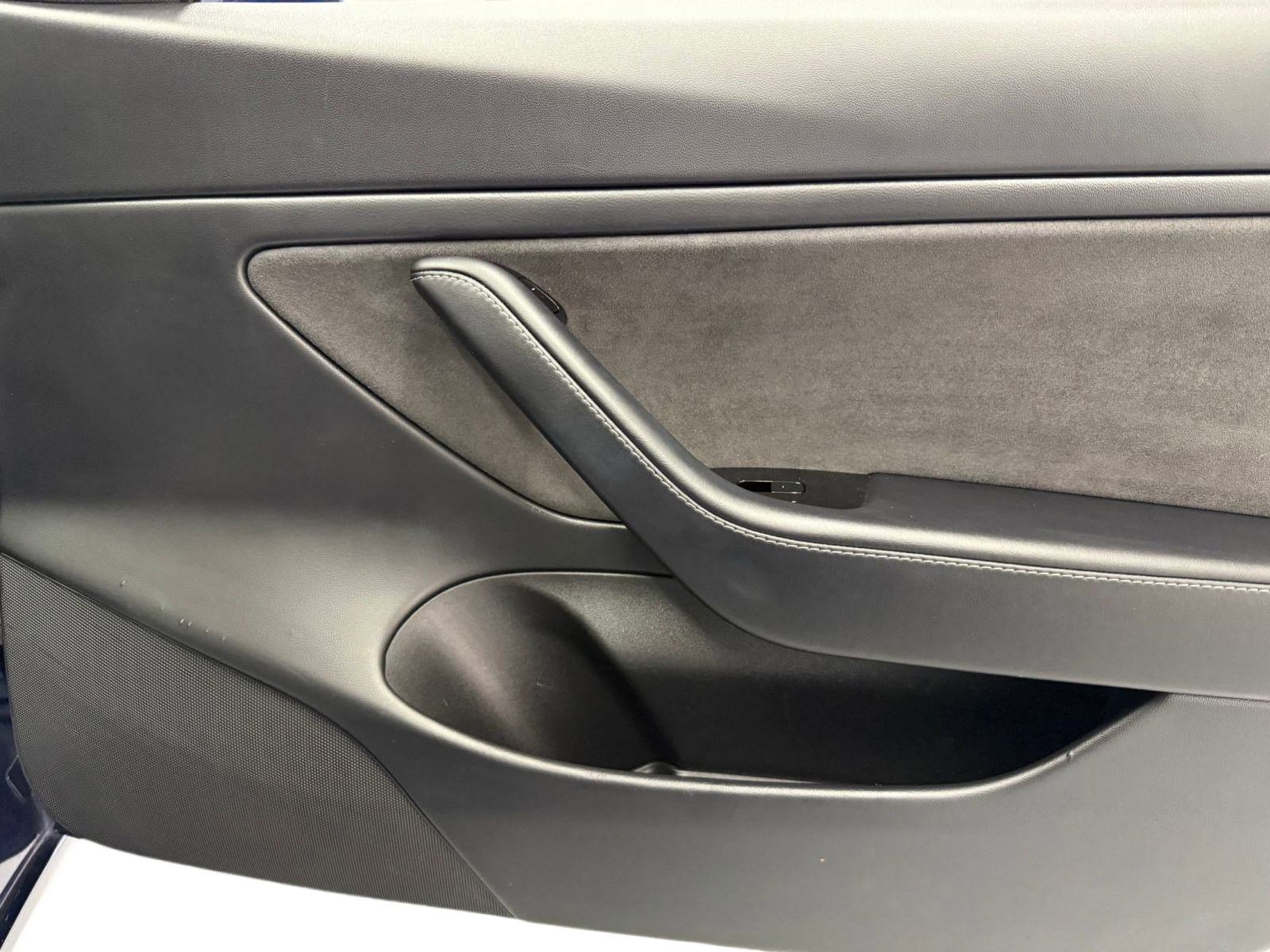 Used 2020 Tesla Model 3 Performance image 20