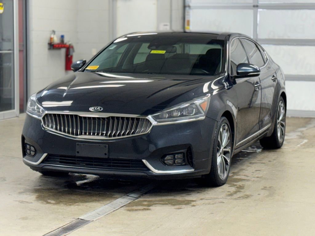Used 2019 Kia Cadenza Technology image 3