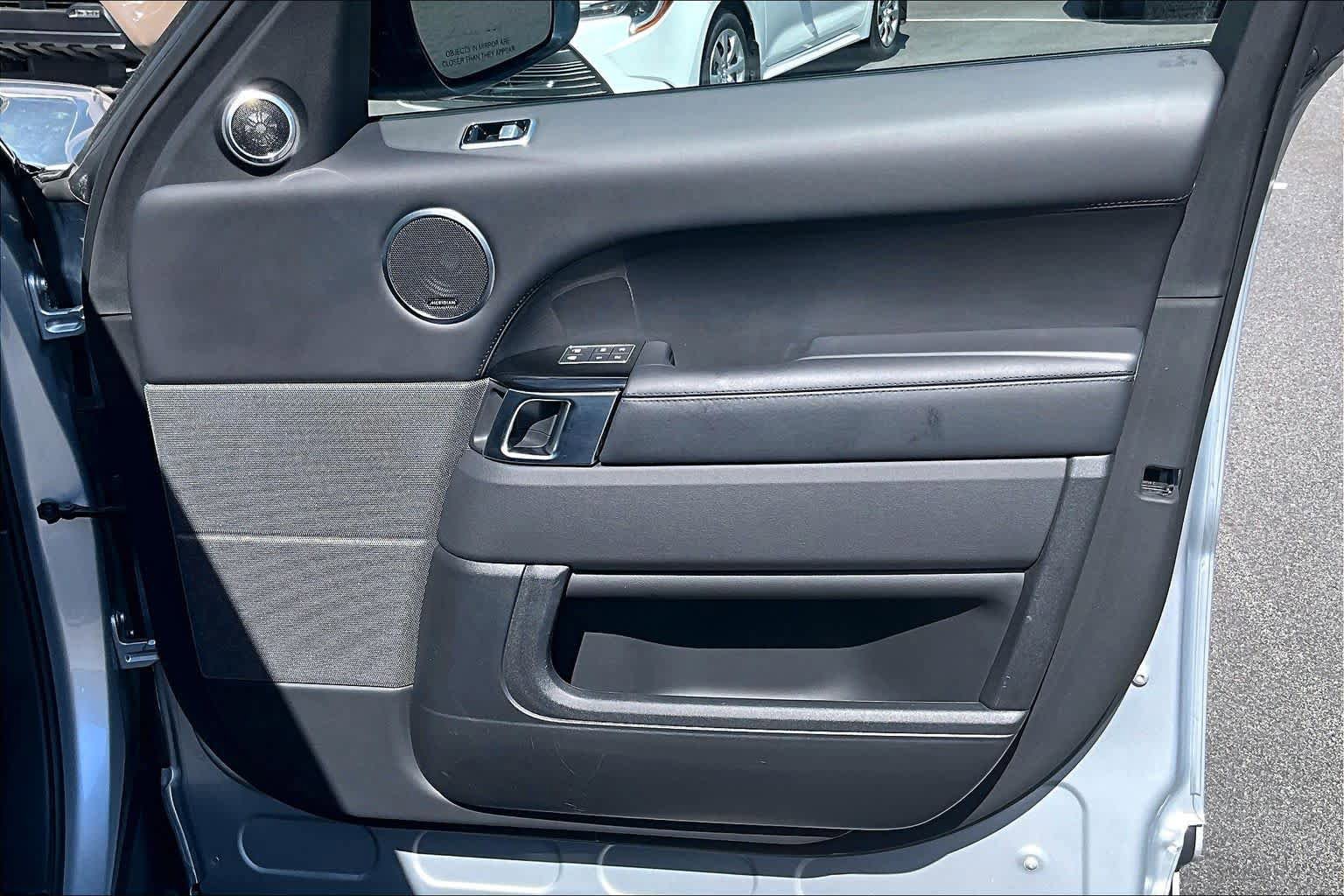 Used 2022 Land Rover Range Rover Sport HSE Dynamic image 23