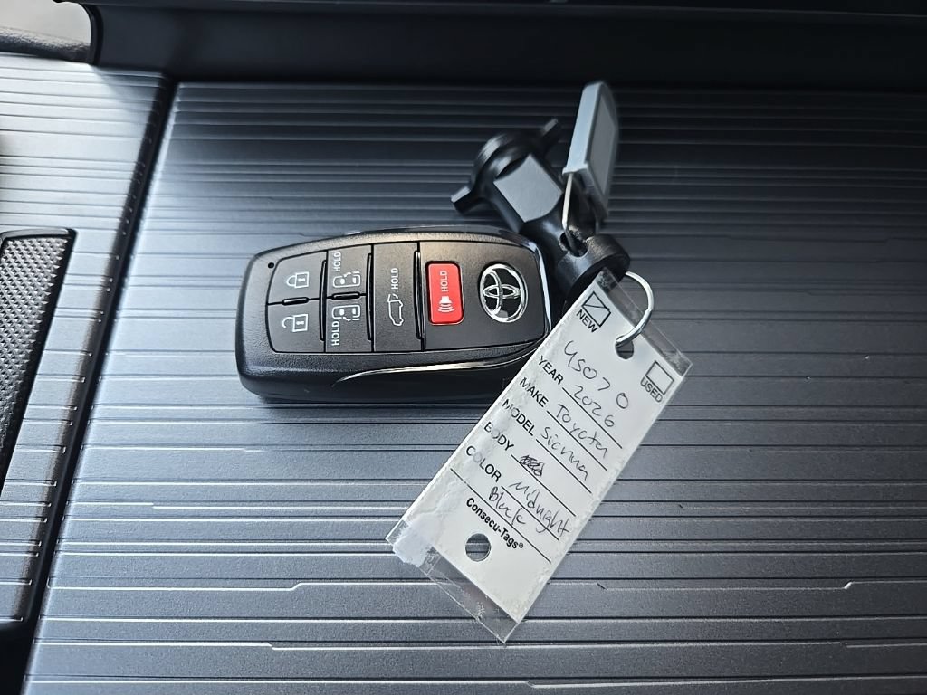 New 2026 Toyota Sienna XLE AWD/4WD image 29