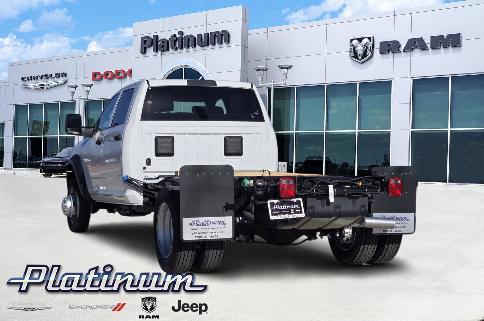 New 2026 RAM 5500 Tradesman w/ Chrome Appearance Group AWD/4WD image 5