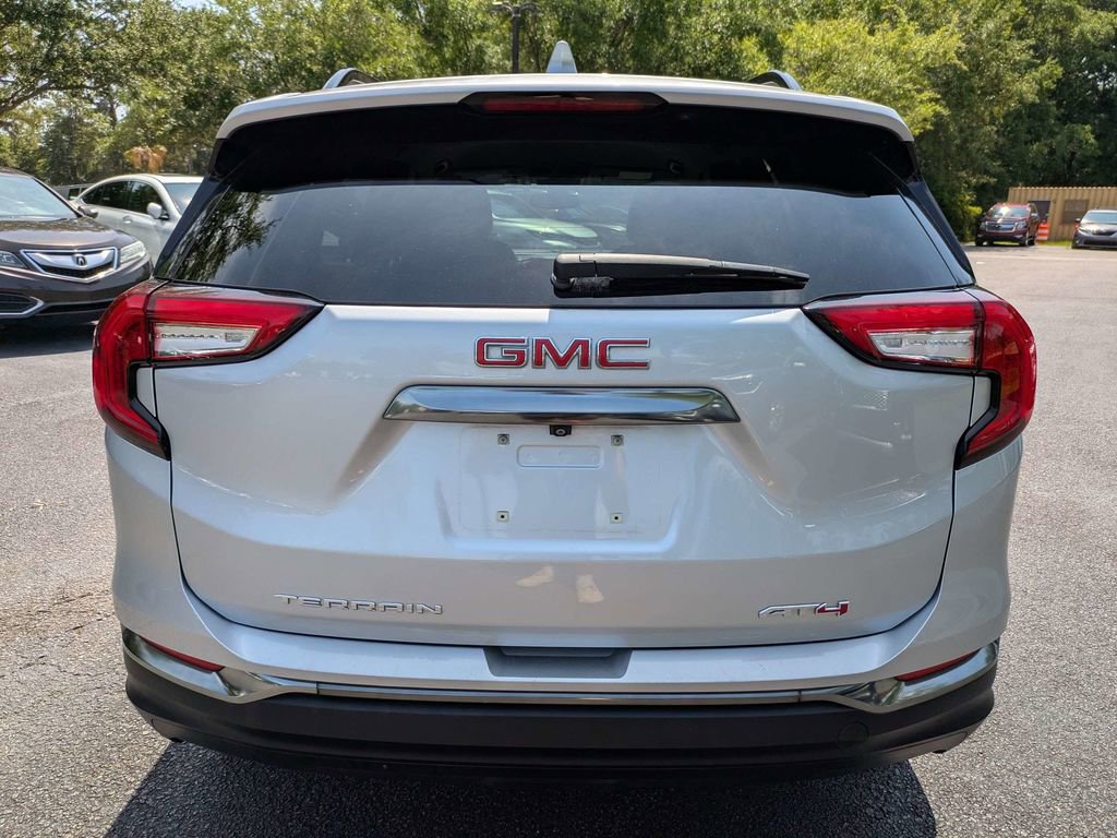 Used 2022 GMC Terrain AT4 AWD/4WD image 4
