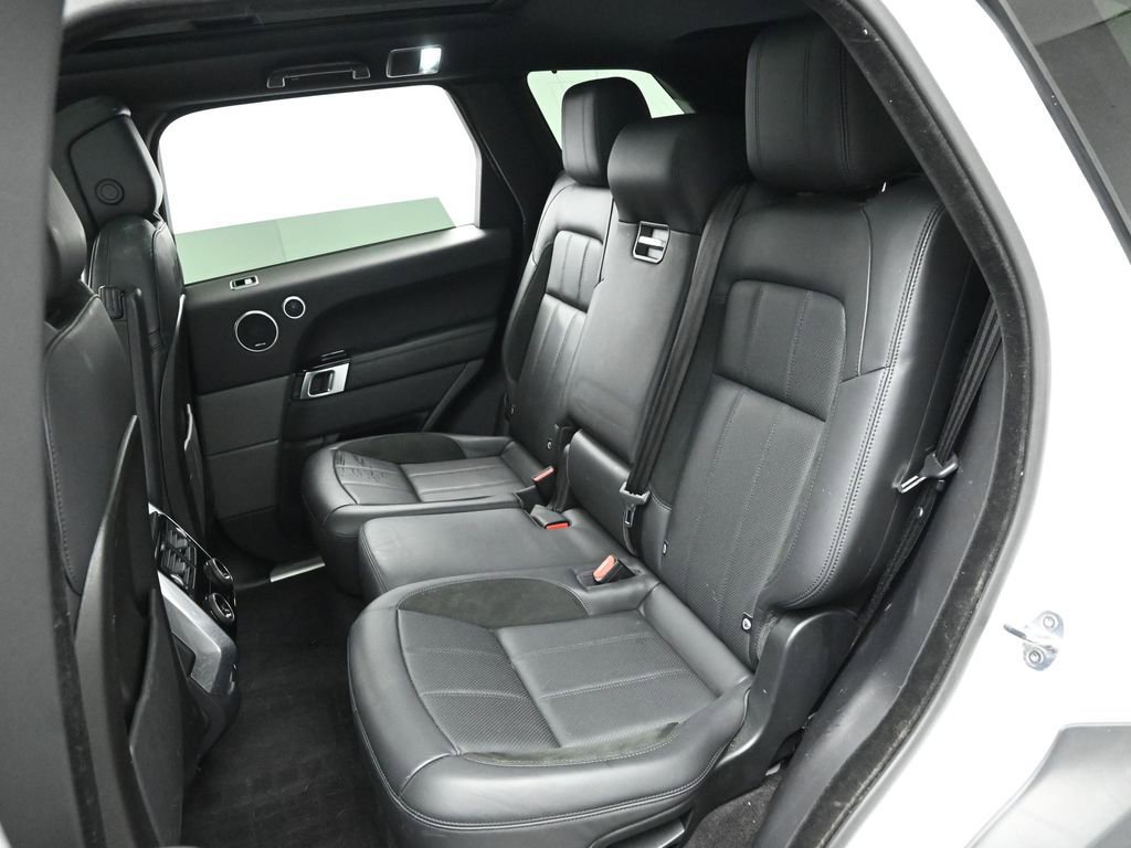 Used 2020 Land Rover Range Rover Sport HST image 16
