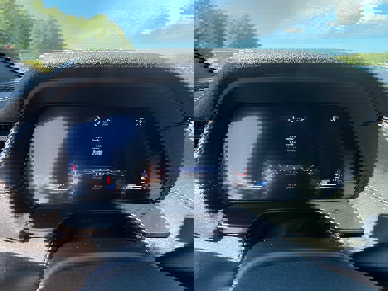 Used 2024 Jeep Grand Cherokee Limited w/ Trailer Tow Package image 16