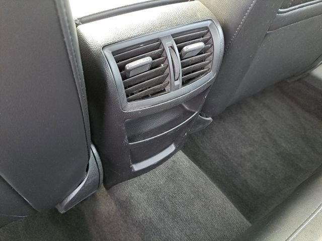 Used 2012 Buick Regal Leather image 10