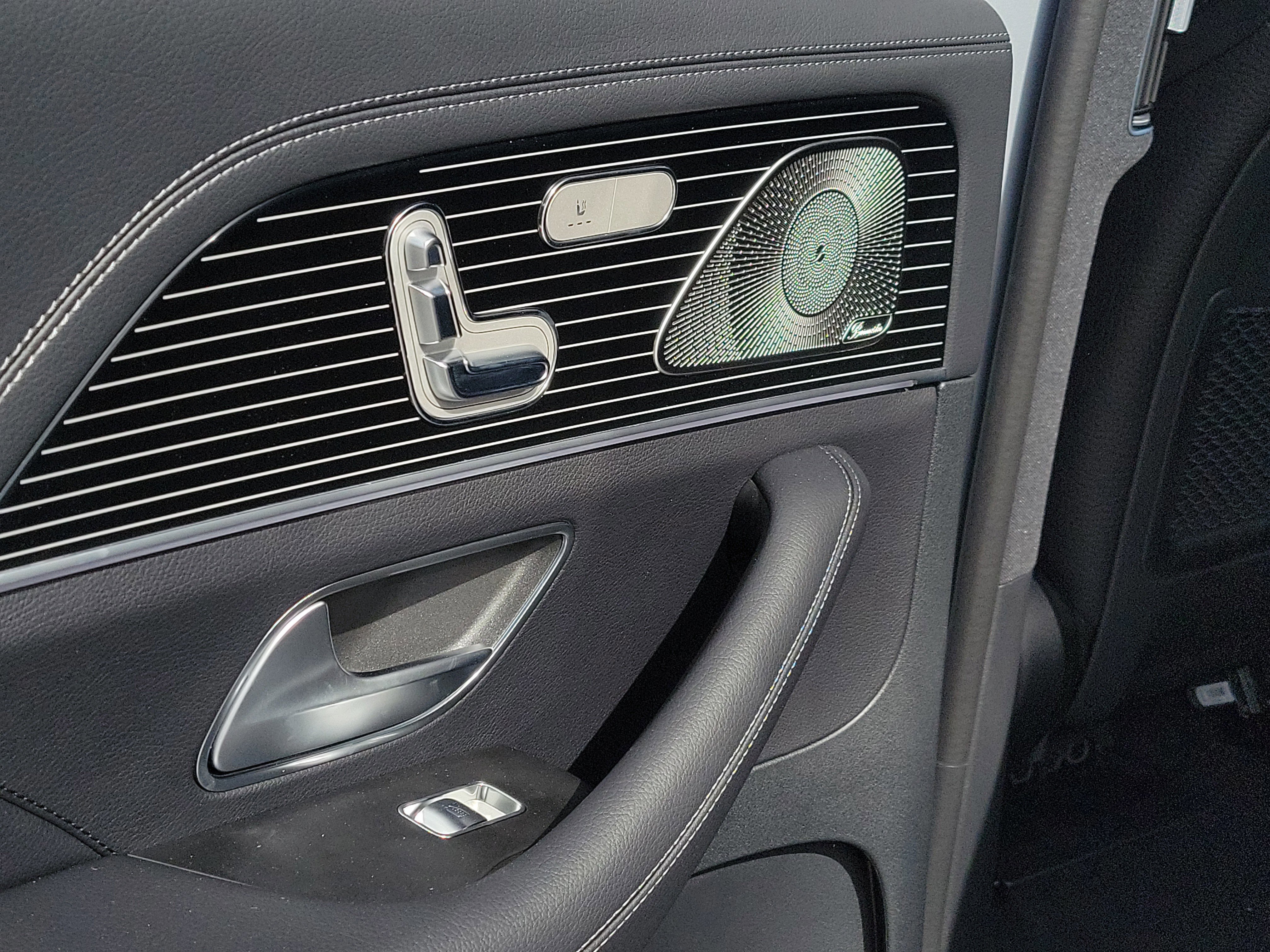 New 2026 Mercedes-Benz GLS 580 4MATIC image 8