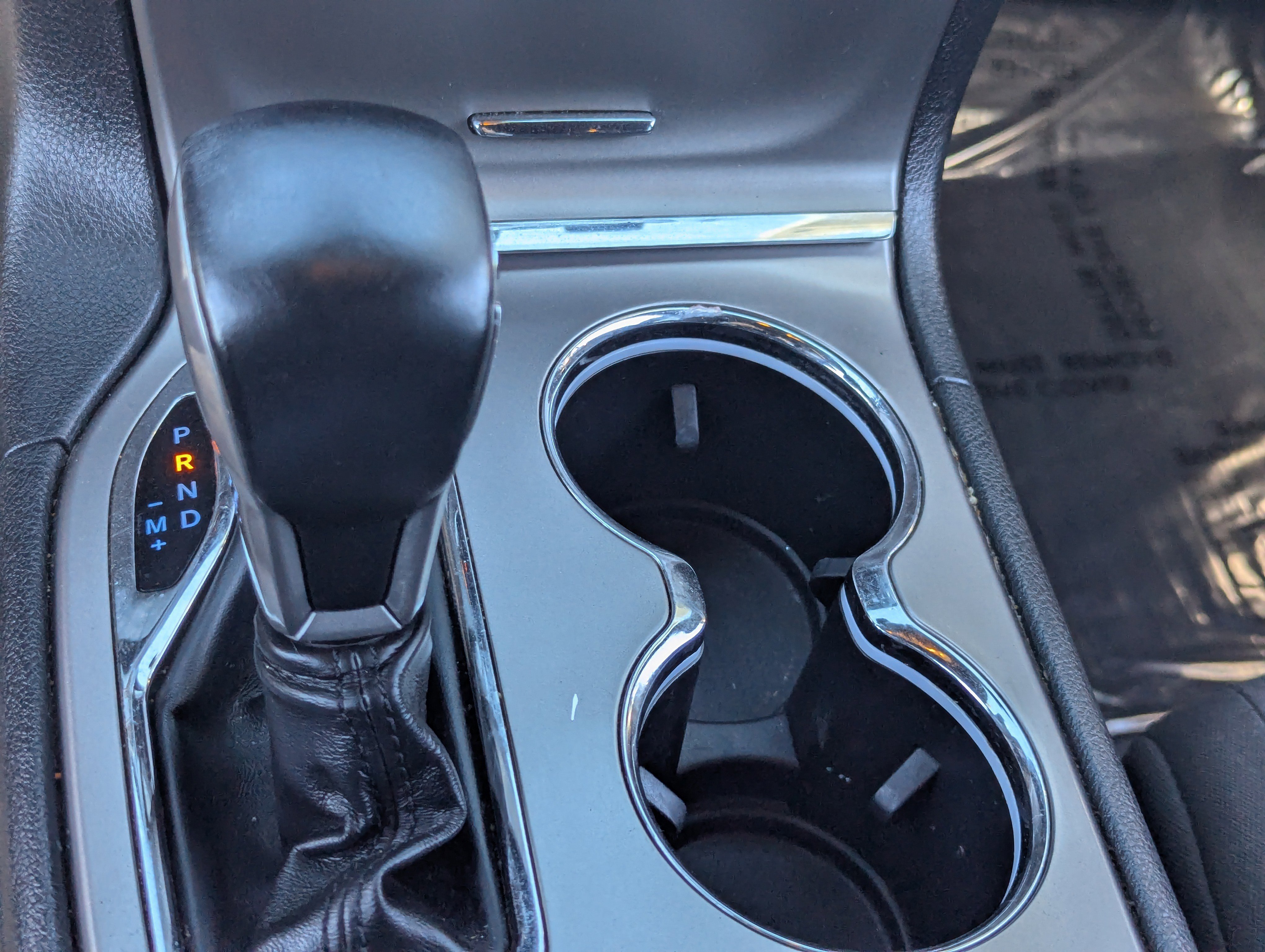 Used 2021 Jeep Grand Cherokee Laredo AWD/4WD image 25