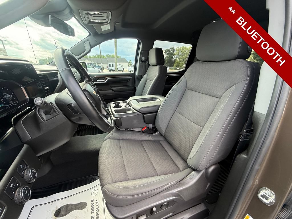 Used 2023 Chevrolet Silverado 1500 LT AWD/4WD image 14