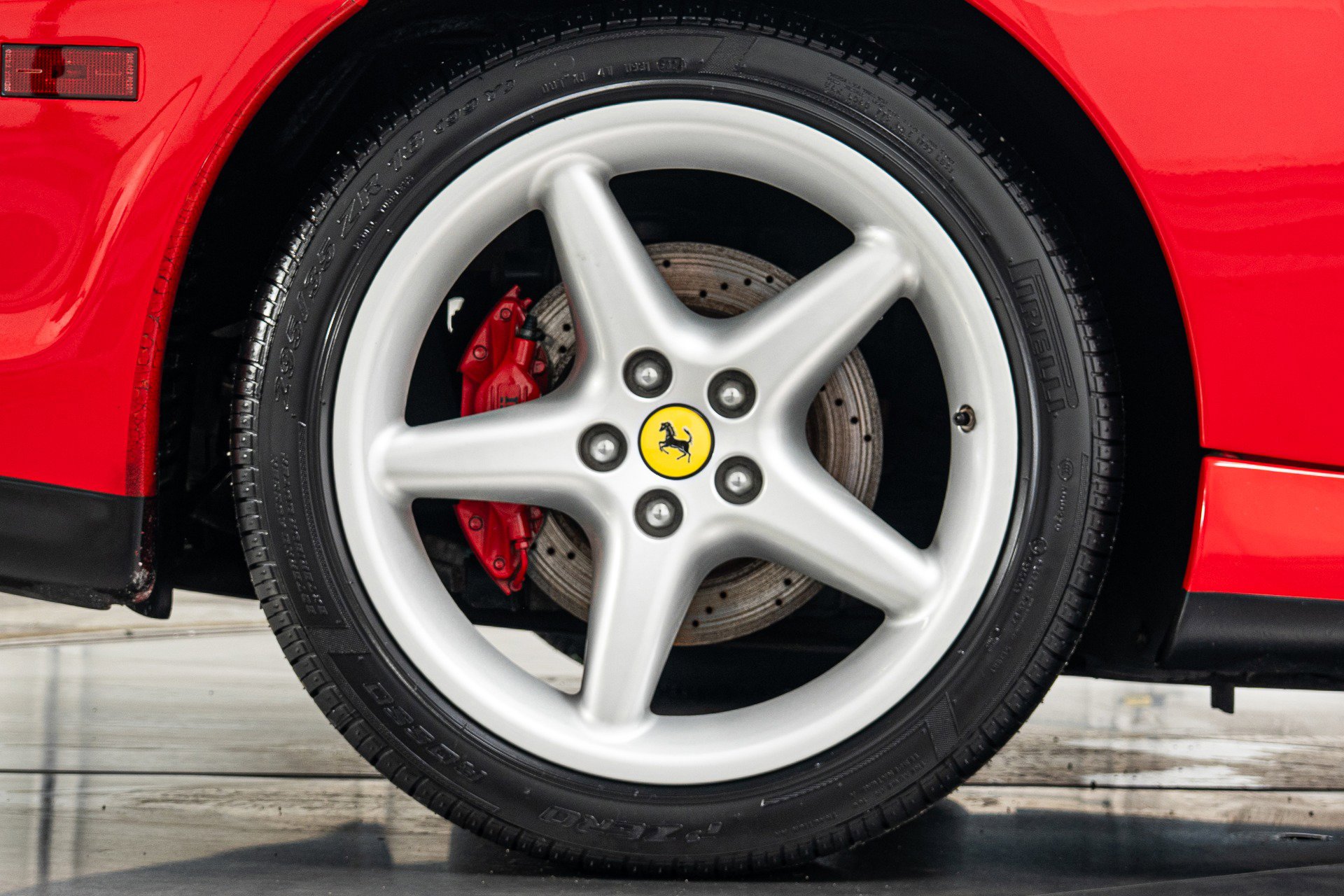 Used 2001 Ferrari 550 Maranello Coupe RWD image 42