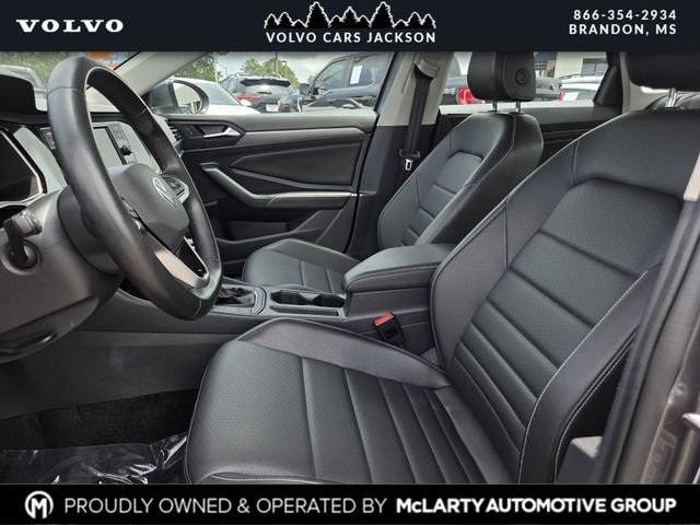Used 2024 Volkswagen Jetta SE FWD image 12
