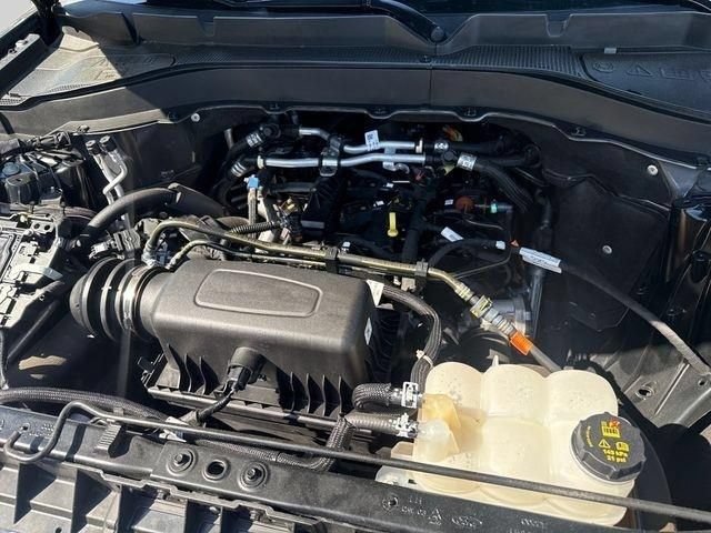 Used 2023 Ford Explorer XLT w/ Equipment Group 202A AWD/4WD image 21