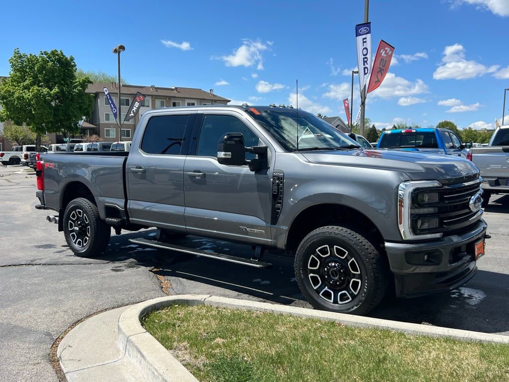 Certified 2025 Ford F350 Platinum AWD/4WD image 6