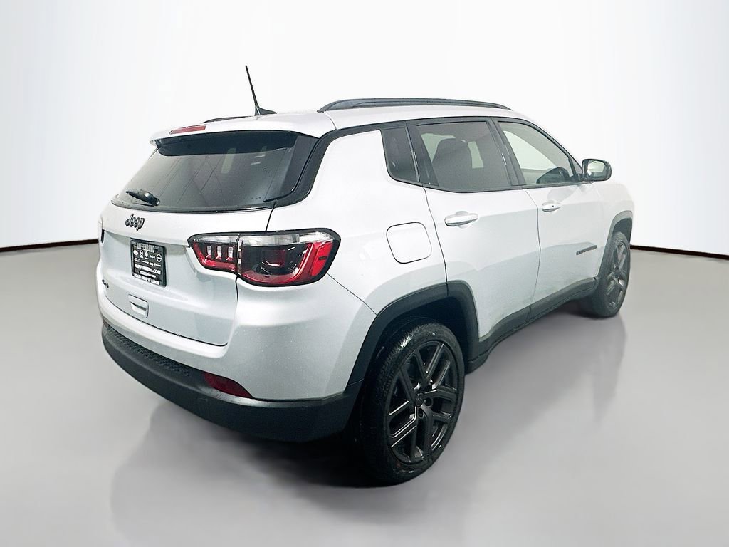 New 2026 Jeep Compass Latitude image 20