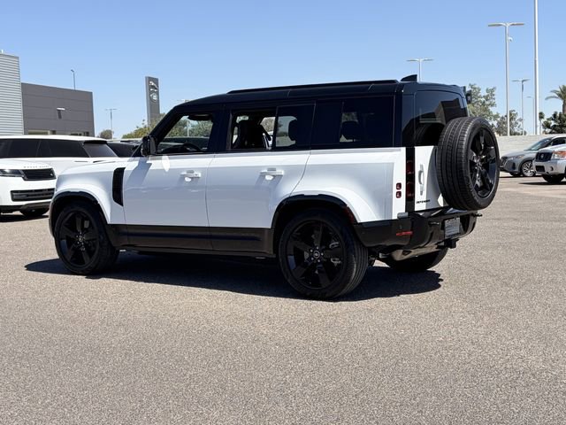 Used 2025 Land Rover Defender 110 X-Dynamic SE AWD/4WD image 31