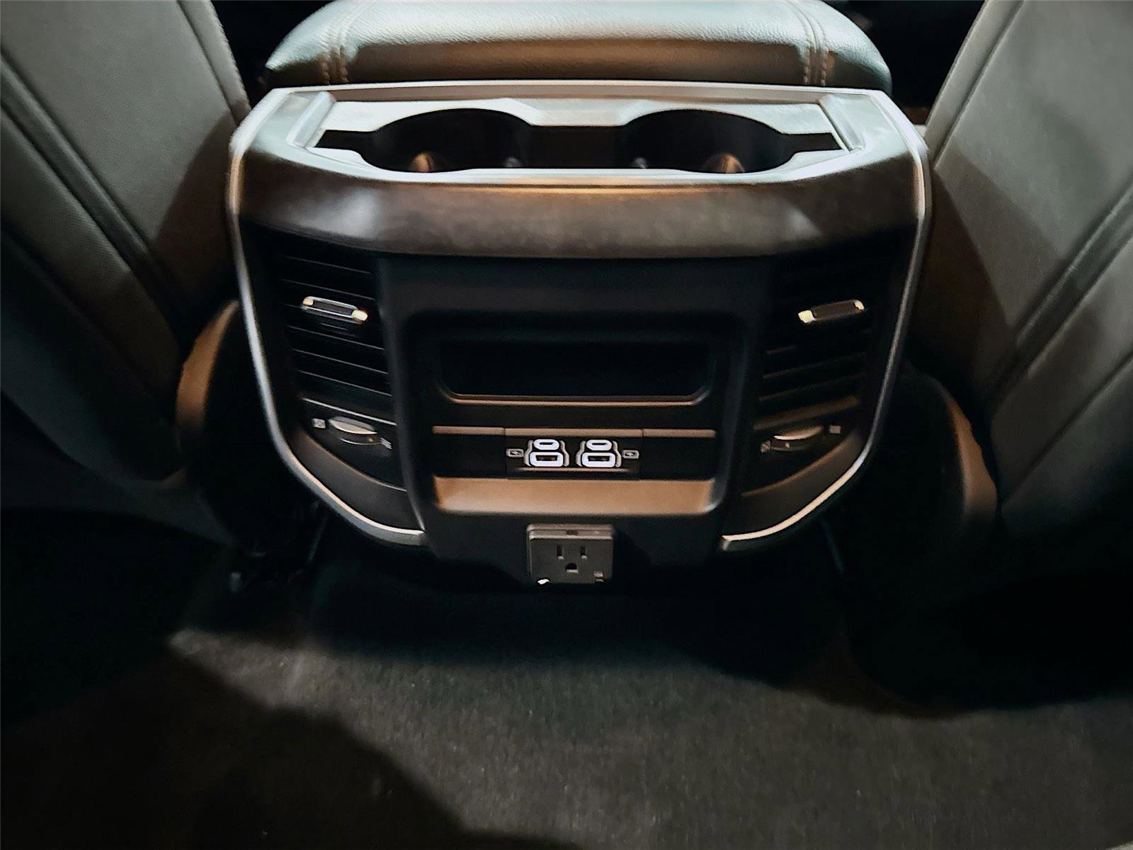 Used 2021 RAM 1500 Big Horn image 17