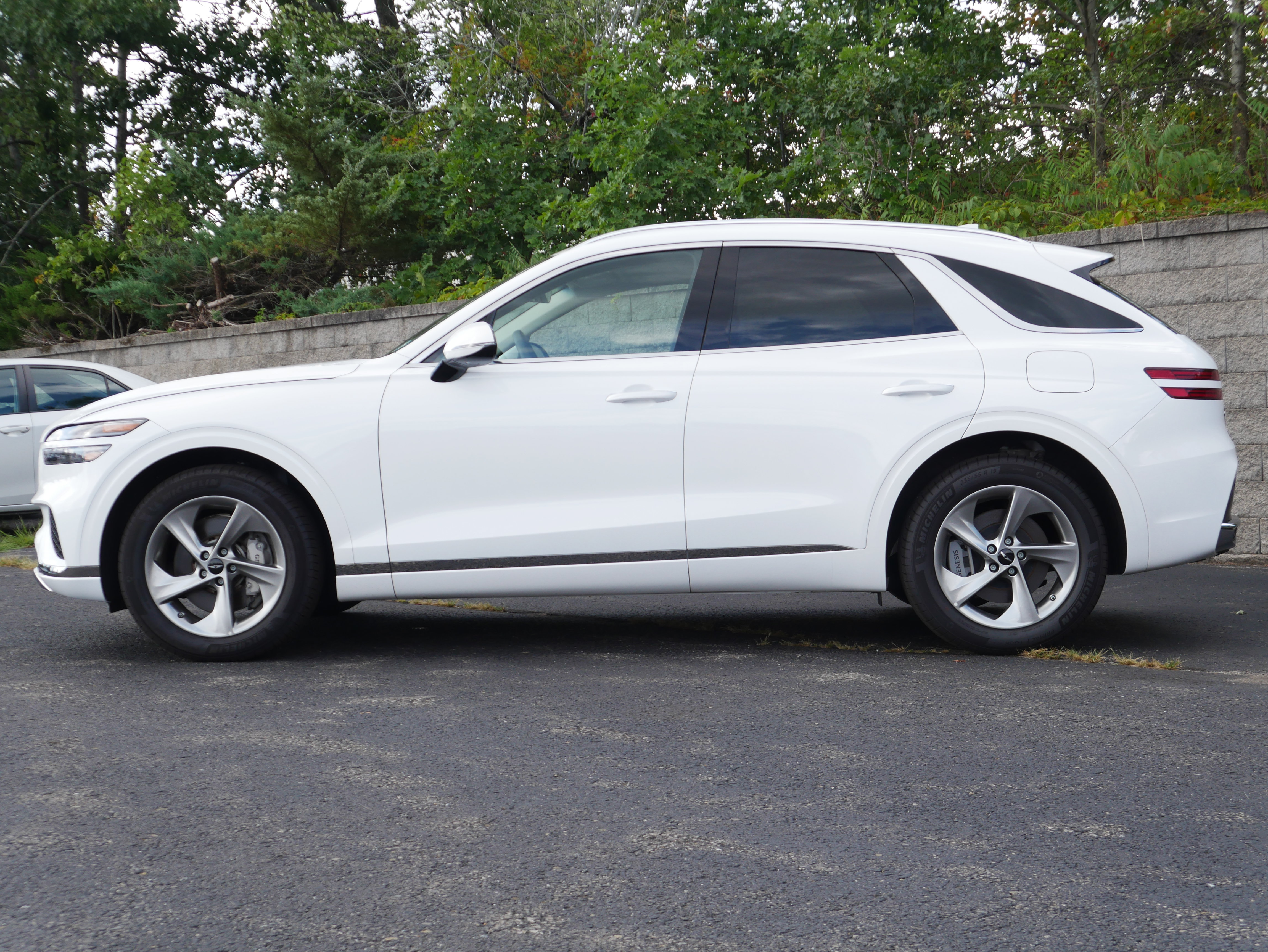 Used 2026 Genesis GV70 2.5T Select AWD/4WD image 3