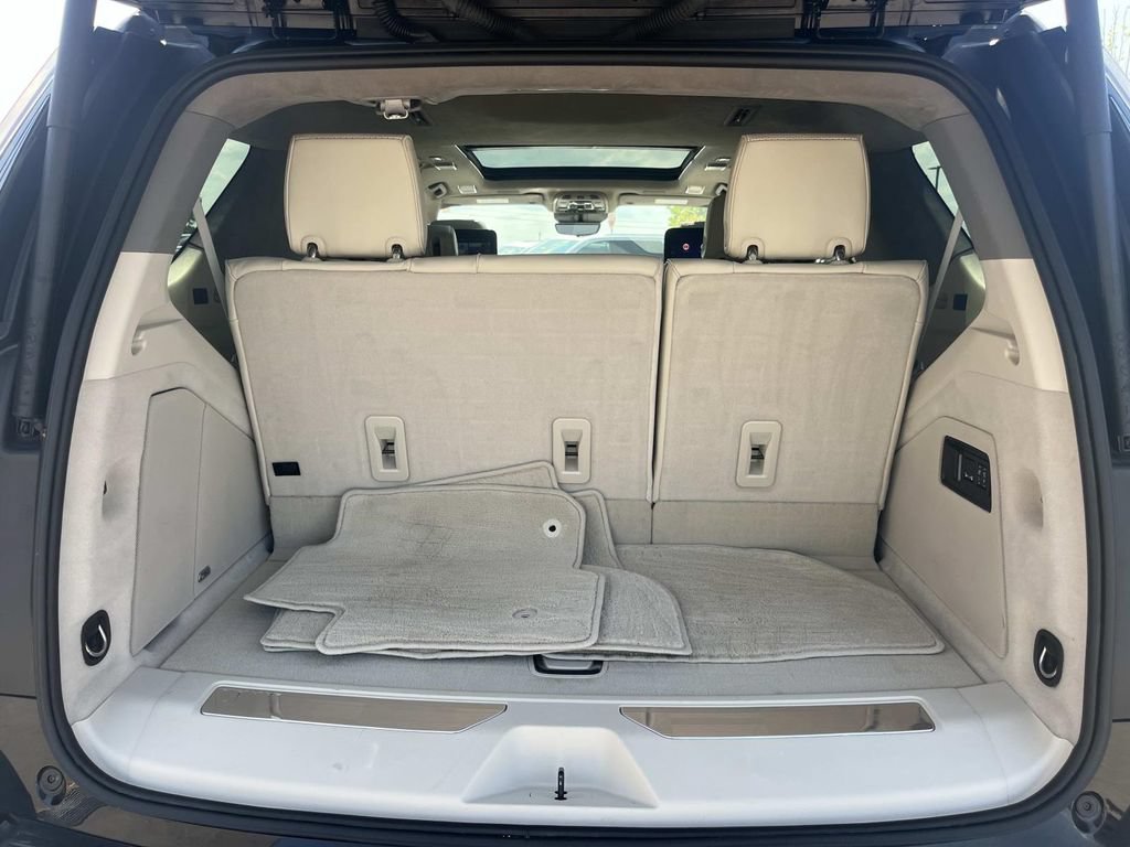 Used 2025 Cadillac Escalade Sport Platinum AWD/4WD image 13